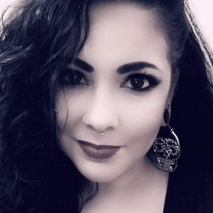 Meet your Posher, Monica